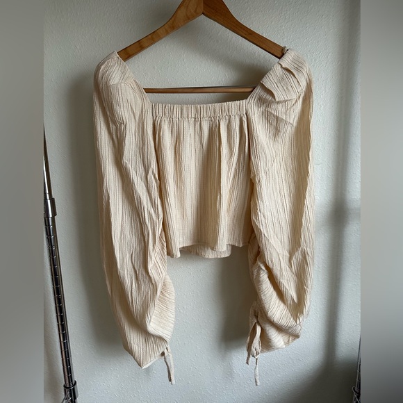 LINE AND DOT Ella Top. - Picture 9 of 14